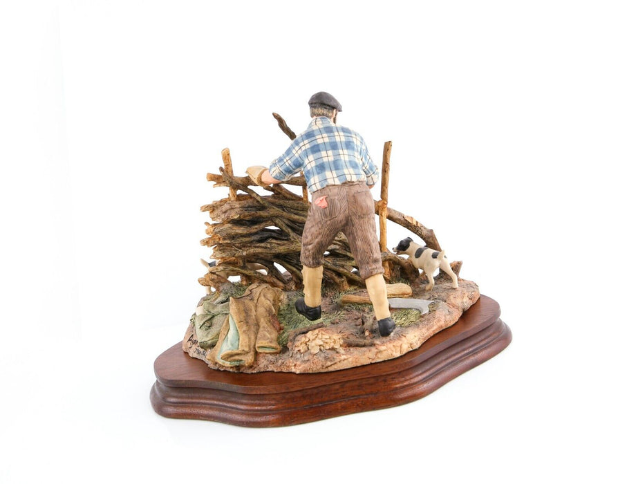 BORDER FINE ARTS 'HEDGE LAYING' FIGURE MODEL TABLEAU JH65 54/1750 & COA