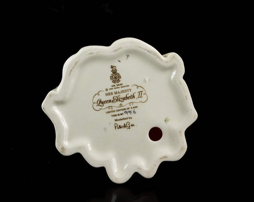 ROYAL DOULTON 'HM QUEEN ELIZABETH II' LIMITED EDITION FIGURE HN3440