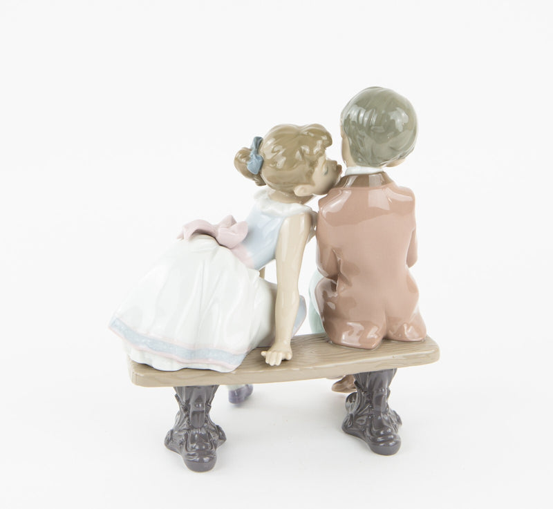 LLADRO 'TEN AND GROWING,' FIGURE MODEL 7635