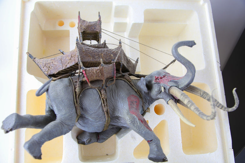 LORD OF THE RINGS - SIDESHOW WETA 'MÚMAK OF HARAD' FIGURE MODEL 1274/3000, BOXED