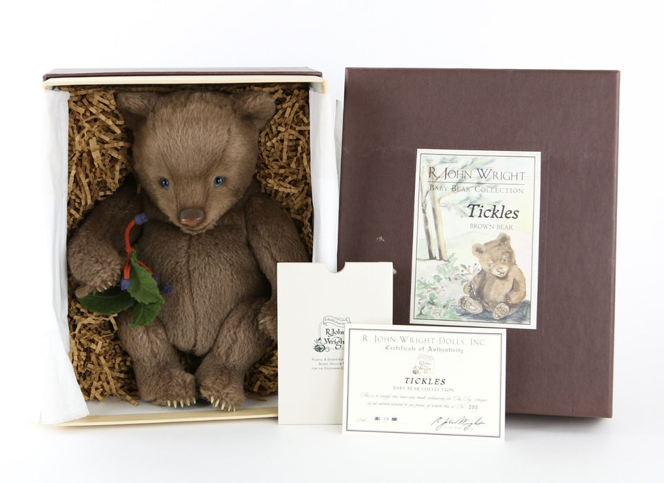 R JOHN WRIGHT - 'TICKLES' LIMITED EDITION BABY TEDDY BEAR 200/500, BOXED & COA