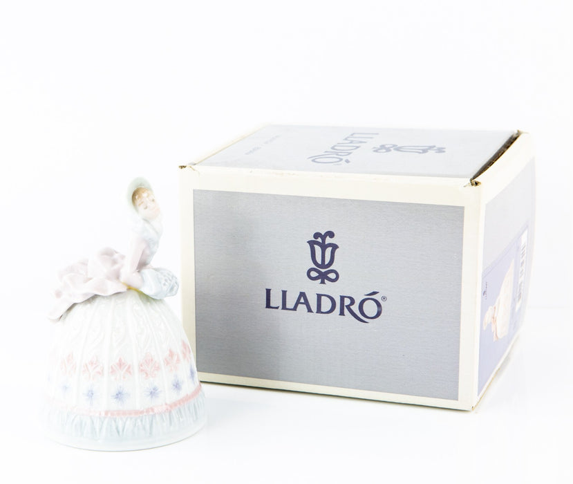 LLADRO 'SOUNDS OF WINTER' CHRISTMAS BELL FIGURE MODEL 5954, BOXED