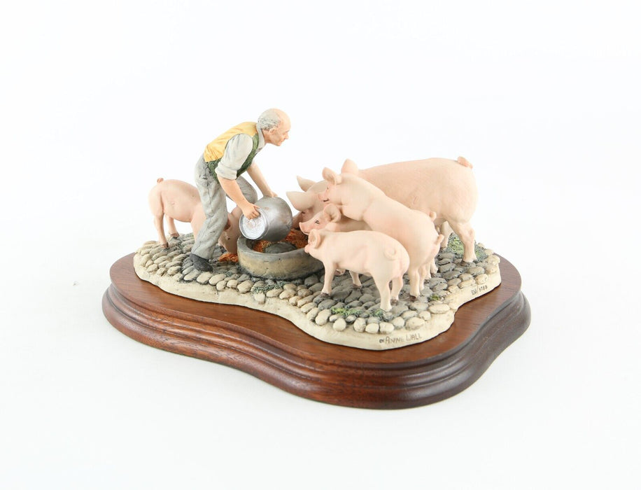 BORDER FINE ARTS 'FEEDING TIME' FIGURE MODEL TABLEAU JH107, 938/1750 BOXED & COA