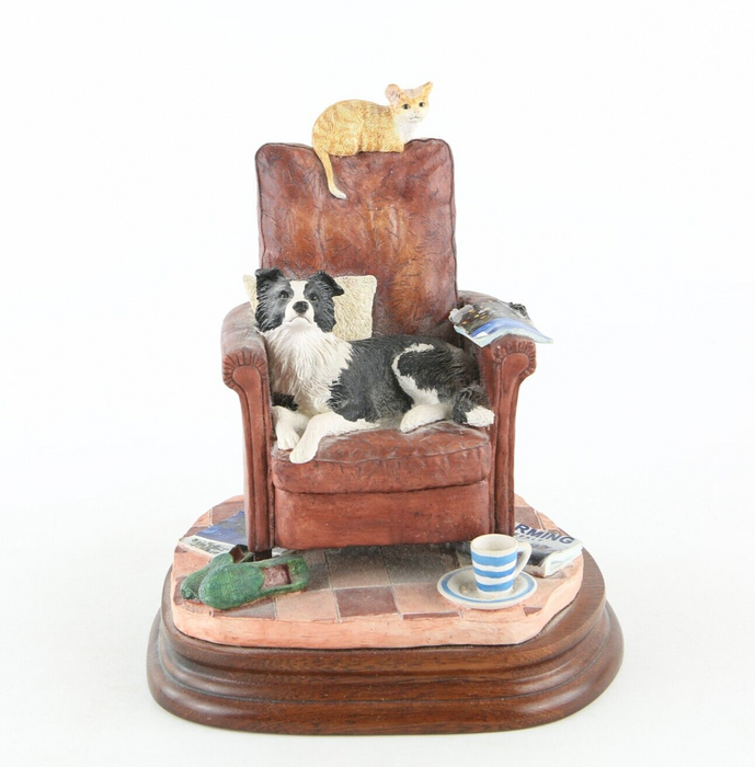 BORDER FINE ARTS 'CAUGHT NAPPING' 2012 SIGNED FIGURE TABLEAU B0972, BOXED & COA