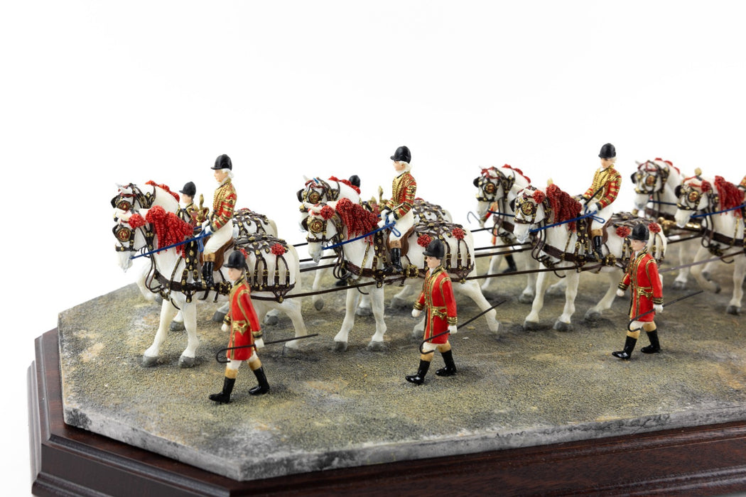 BORDER FINE ARTS 'CORONATION 1953' QUEEN LIMITED EDITION FIGURE B0810 194/350