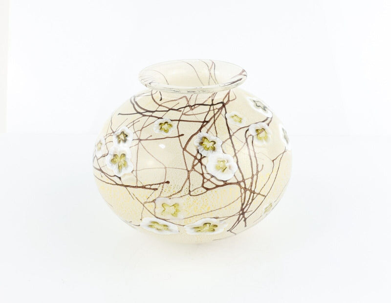 TIMOTHY HARRIS ISLE OF WIGHT 'DAISIES' GARDEN COLLECTION GLASS GLOBE VASE SIGNED