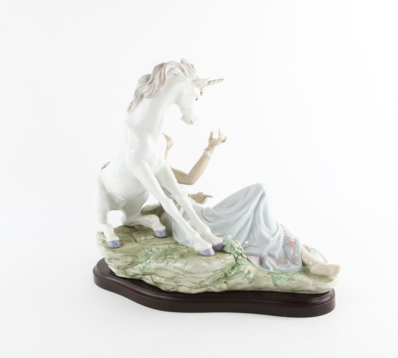 LLADRO 'GODDESS AND UNICORN' LARGE GIRL LADY HORSE FIGURE MODEL 6007, BOXED