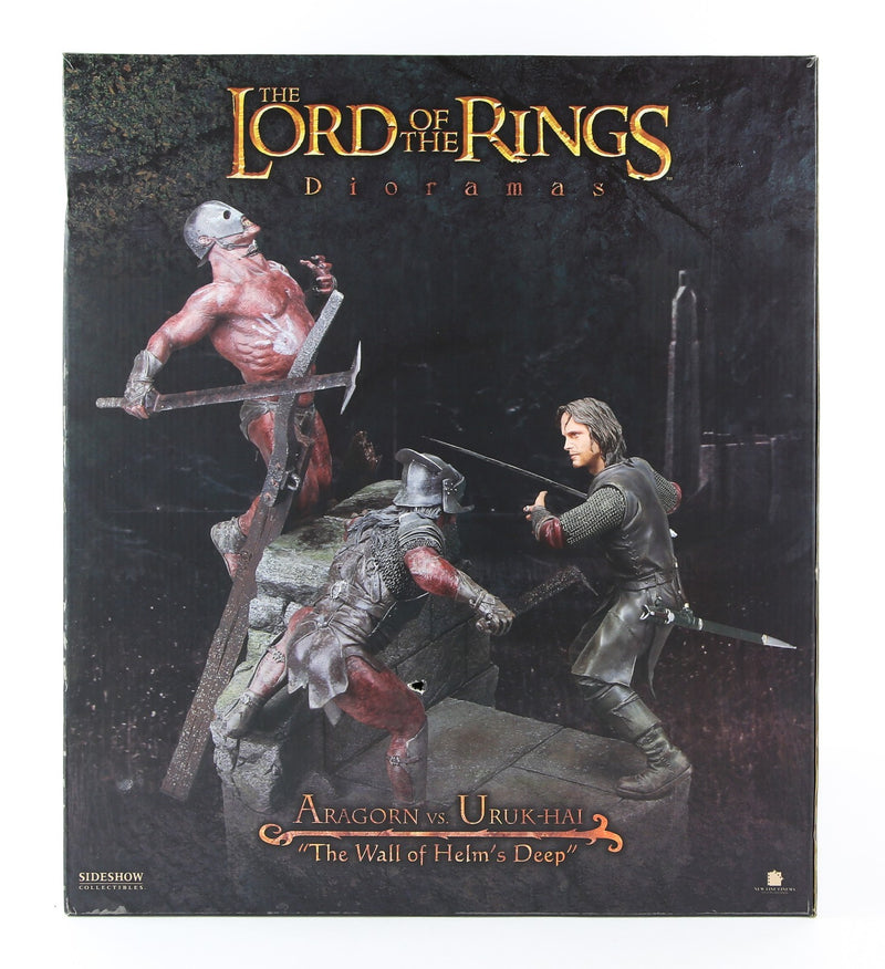 LORD OF THE RINGS - SIDESHOW 'ARAGORN VS URUK-HAI' MODEL 9712 212/750, BOXED