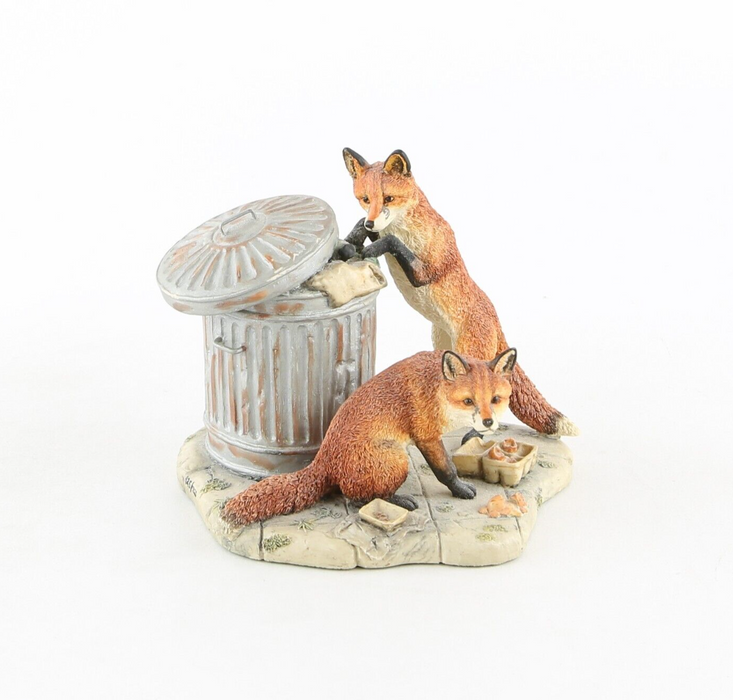 BORDER FINE ARTS 'URBAN FOXES' FIGURE MODEL TABLEAU L134 925/1250, BOXED