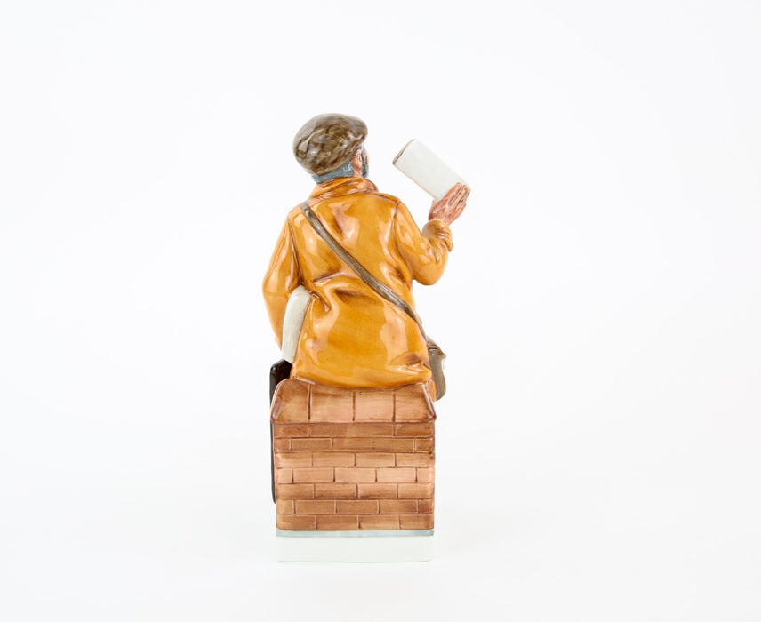 ROYAL DOULTON 'THE NEWSVENDOR' LIMITED EDITION FIGURE MODEL HN2891 & COA