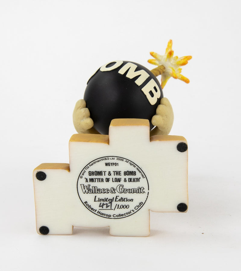 ROBERT HARROP 'GROMIT AND THE BOMB' WALLACE & GROMIT FIGURE WGYP01, BOXED