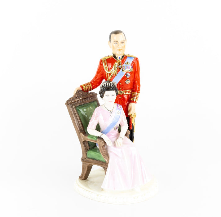 COALPORT - QUEEN ELIZABETH II & DUKE EDINBURGH GOLDEN WEDDING FIGURE & COA