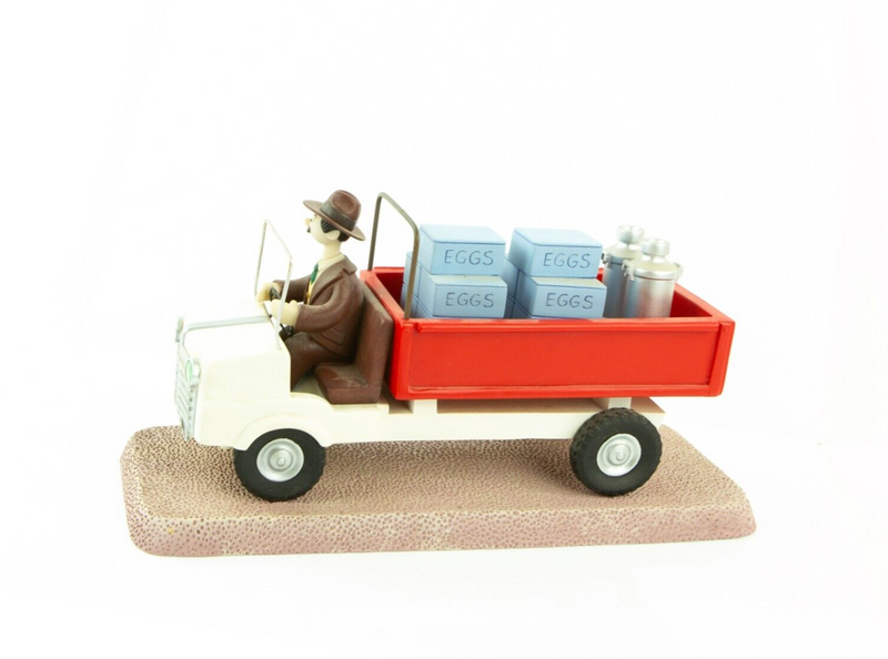 ROBERT HARROP 'JONATHAN BELL IN HIS FARMERS TRUCK' CAMBERWICK GREEN FIGURE CGS12. BOXED