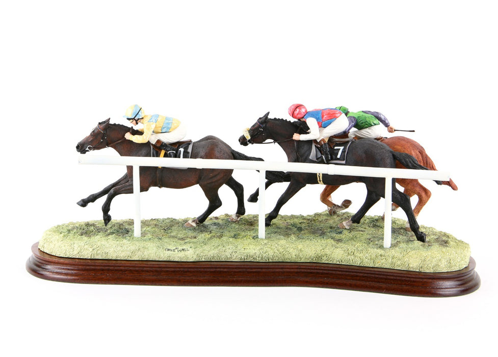 BORDER FINE ARTS 'ON THE RAILS' LIMITED EDITION FIGURE MODEL B0655 37/950 & COA