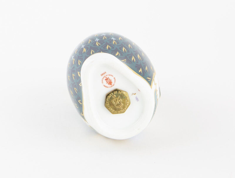 ROYAL CROWN DERBY ’PENGUIN & CHICK' PAPERWEIGHT FIGURE MODEL & GOLD STOPPER