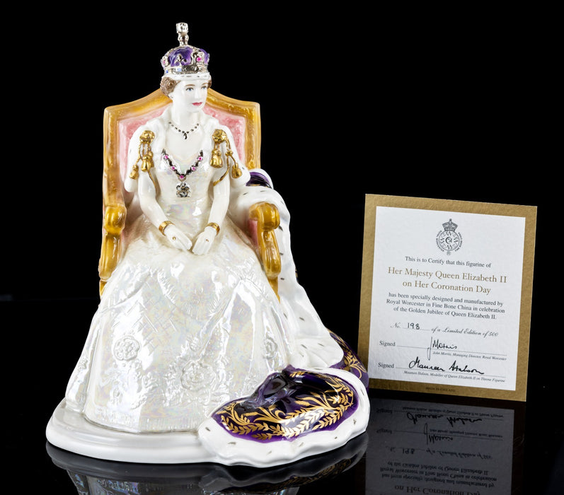 ROYAL WORCESTER 'HM QUEEN ELIZABETH II ON CORONATION DAY' LIMITED EDITION FIGURE