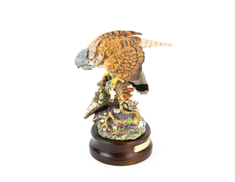 ROYAL DOULTON 'KESTREL' LIMITED EDITION FIGURE MODEL DA144 & COA