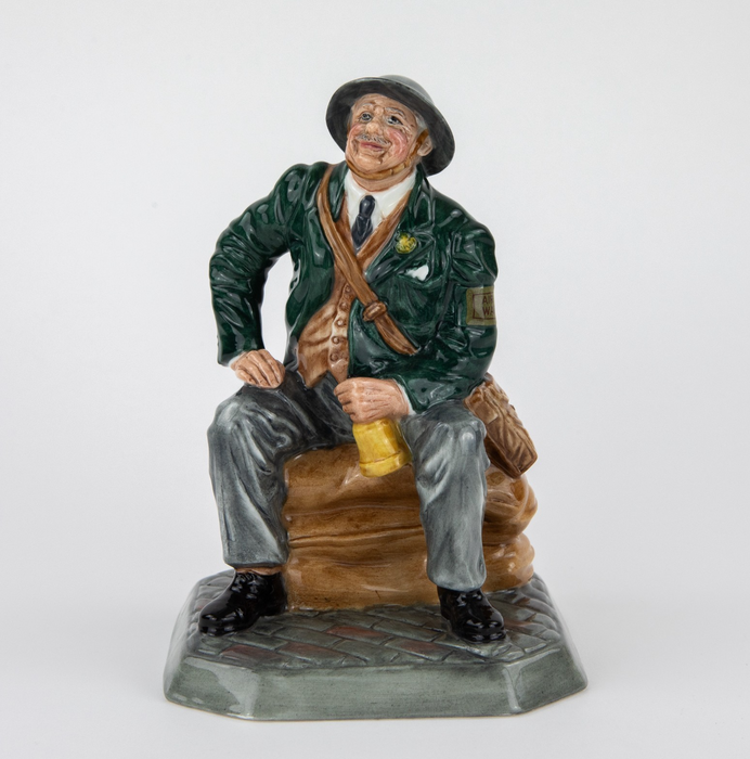 ROYAL DOULTON 'AIR RAID PRECAUTION WARDEN' LIMITED EDITION WWII FIGURE HN4555