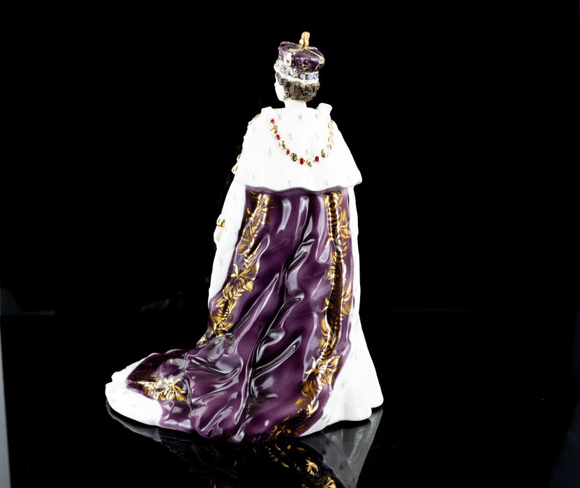 ROYAL WORCESTER HM QUEEN ELIZABETH CORONATION ROBES LIMITED EDITION FIGURE CW458
