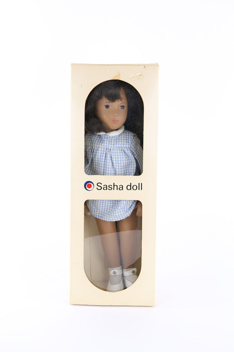 TRENDON SASHA DOLL - BRUNETTE GINGHAM GIRL BROWN 4-103 D.366 USA, BOXED