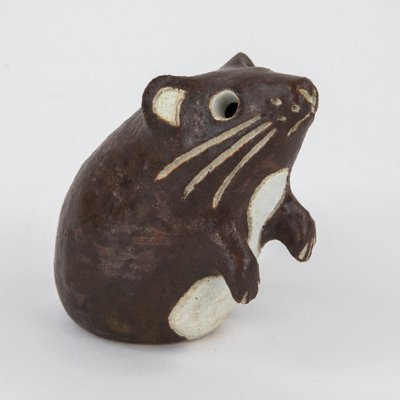 ROSEMARY WREN, OXSHOTT POTTERY - MOUSE, 1987 STUDIO ART FIGURE MODEL, SIGNED
