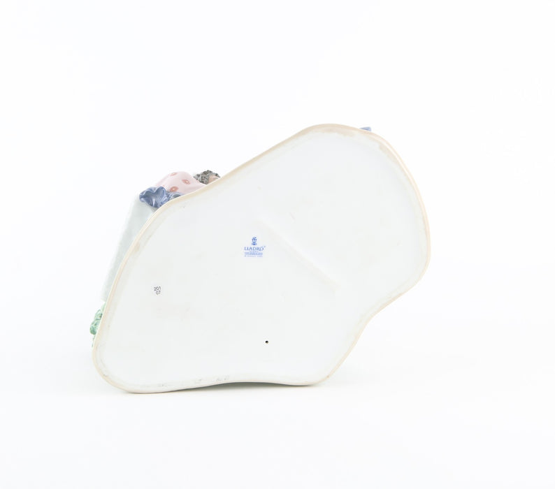 LLADRO 'FAMILY ROOTS' LARGE CHILDREN GROUP FIGURE MODEL 5371