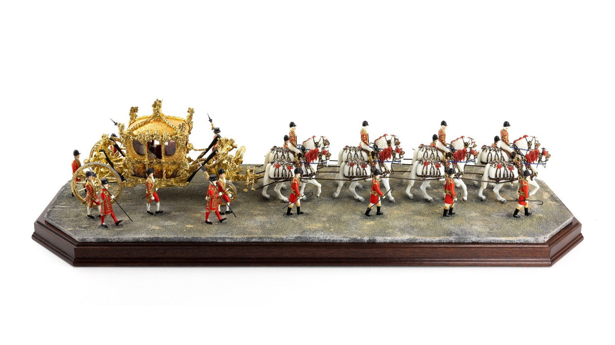 BORDER FINE ARTS 'CORONATION 1953' QUEEN ERII LIMITED EDITION FIGURE B0810 & COA