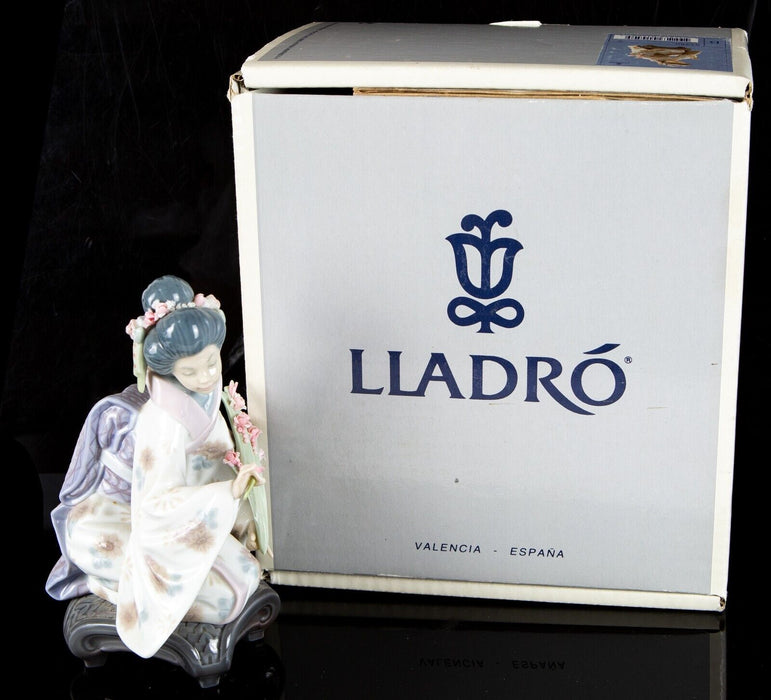 LLADRO 'KYIOKO' GEISHA GIRL FIGURE MODEL 1450, BOXED