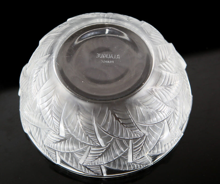 RENÉ LALIQUE 'ORMEAUX' LEAF PATTERN MOULDED FROSTED CRYSTAL GLASS BOWL, SIGNED