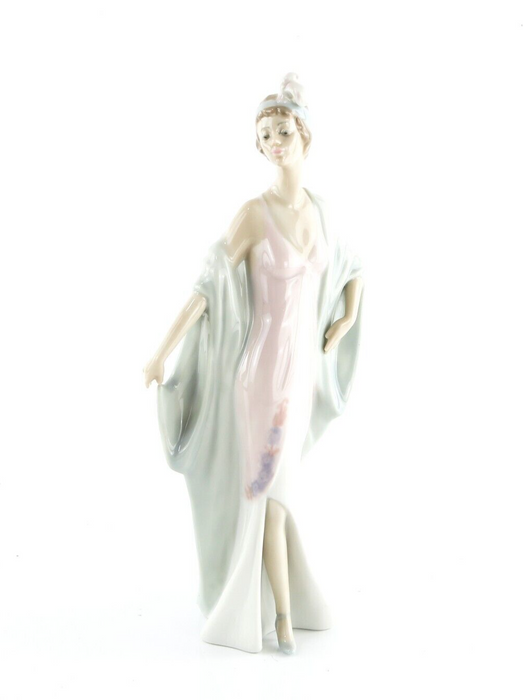 LLADRO 'SOPHISTICATE' FLAPPER LADY FIGURE MODEL 5787, BOXED