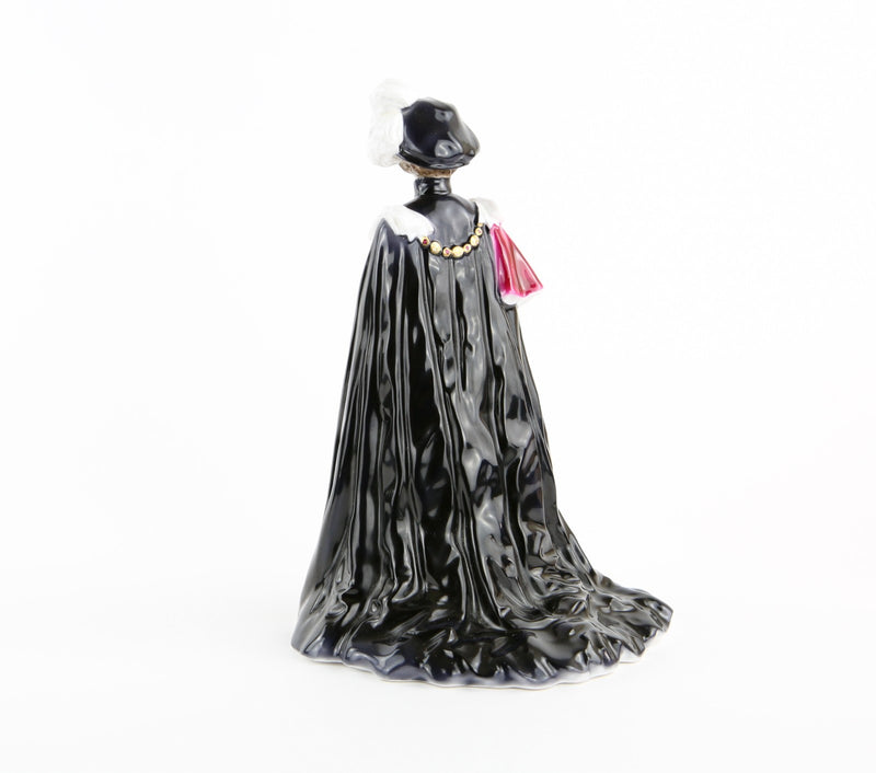 ROYAL WORCESTER ORDER OF THE GARTER HM QUEEN ELIZABETH II LIMITED EDITION FIGURE