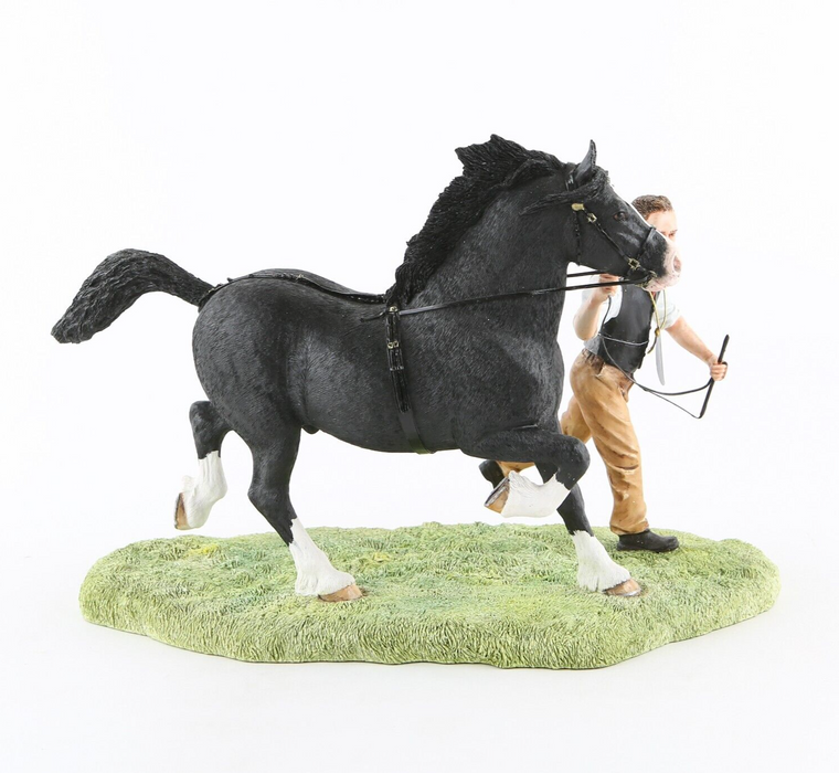 BORDER FINE ARTS 'INTO THEIR STRIDE - BLACK' SIGNED FIGURE TABLEAU B1396 10/500