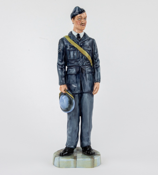 ROYAL DOULTON 'ROYAL AIR FORCE CORPORAL' LIMITED EDITION WWII FIGURE HN4967