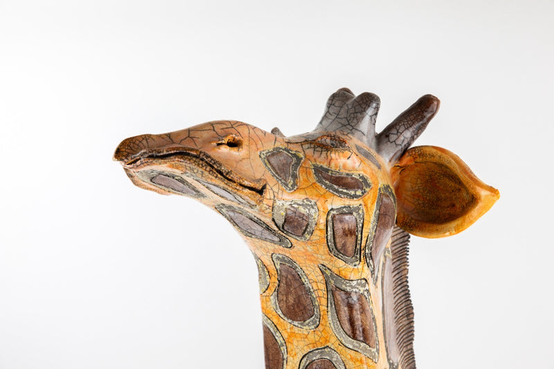 JENNIE HALE - GIRAFFE, LARGE RAKU STUDIO POTTERY FIGURE MODEL SCULPTURE, SIGNED