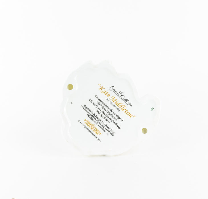 THE FIGURINE COLLECTIVE - PRINCE WILLIAM & KATE MIDDLETON WEDDING FIGURES, BOXED