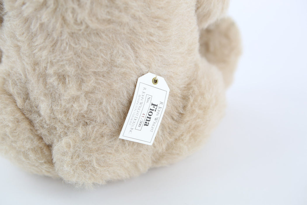 R JOHN WRIGHT - 'FIONA' LARGE LIMITED EDITION ALPACA TEDDY BEAR 41/300 & COA