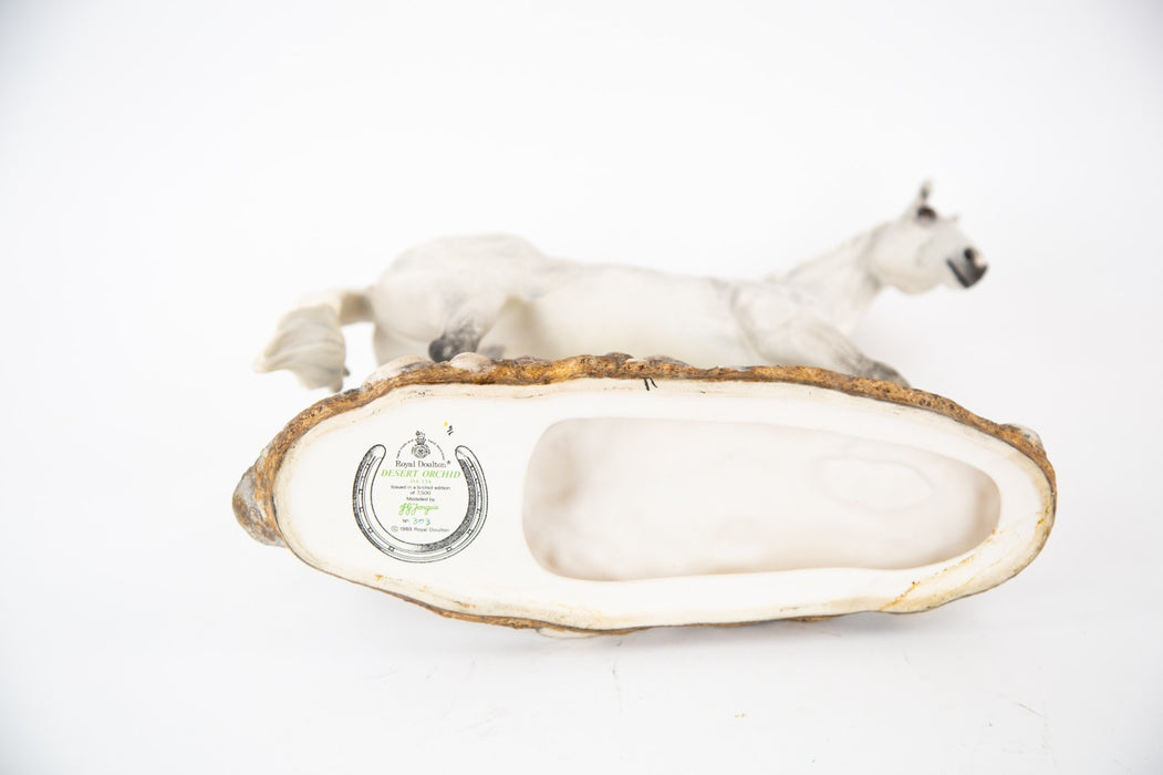 ROYAL DOULTON 'DESERT ORCHID' LIMITED EDITION HORSE FIGURE MODEL DA134 & COA