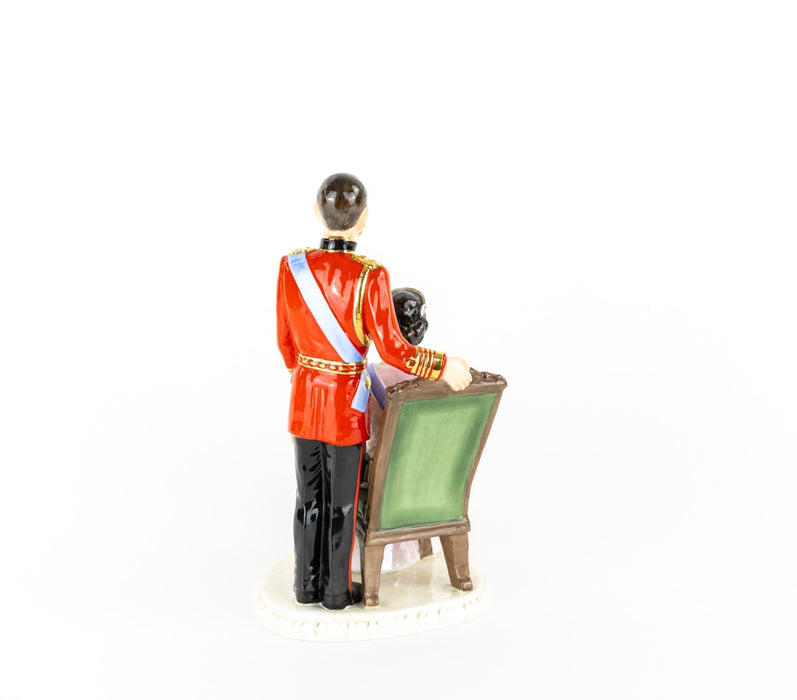 COALPORT - QUEEN ELIZABETH II & DUKE EDINBURGH GOLDEN WEDDING FIGURE & COA