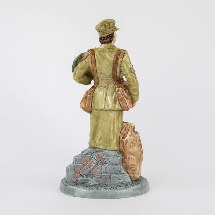 ROYAL DOULTON 'AUXILLARY TERRITORIAL SERVICE' LIMITED EDITION WWII FIGURE HN4495