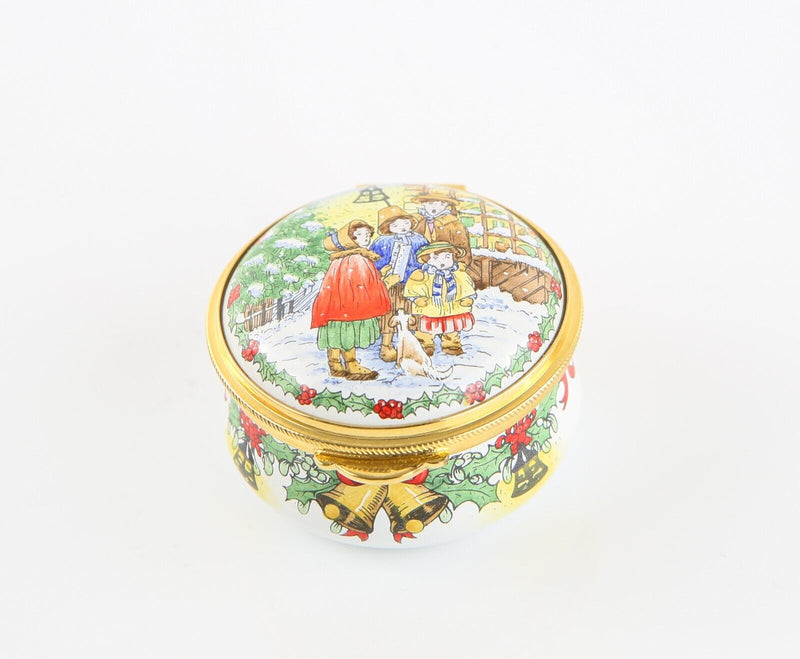 STAFFORDSHIRE 'CHRISTMAS 1991' CHRISTMAS CAROLLERS ENAMEL TRINKET PILL BOX