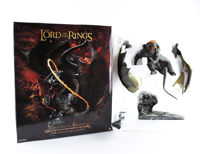 LORD OF THE RINGS - SIDESHOW 'GANDALF VS BALROG' MODEL 9716 565/1000, BOXED