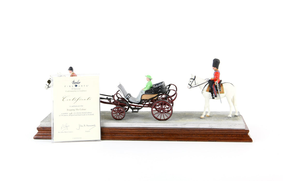 BORDER FINE ARTS 'TROOPING THE COLOUR' LIMITED EDITION FIGURE B0968 149/395 COA