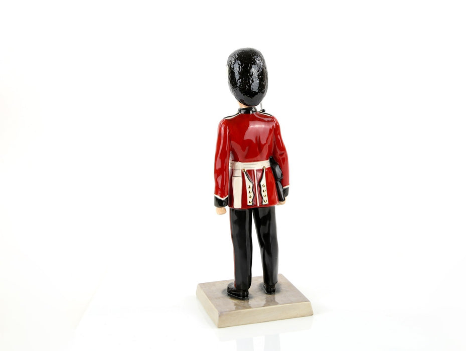 ROYAL DOULTON 'GUARDSMAN' ICONIC LONDON FIGURE MODEL HN5363, BOXED