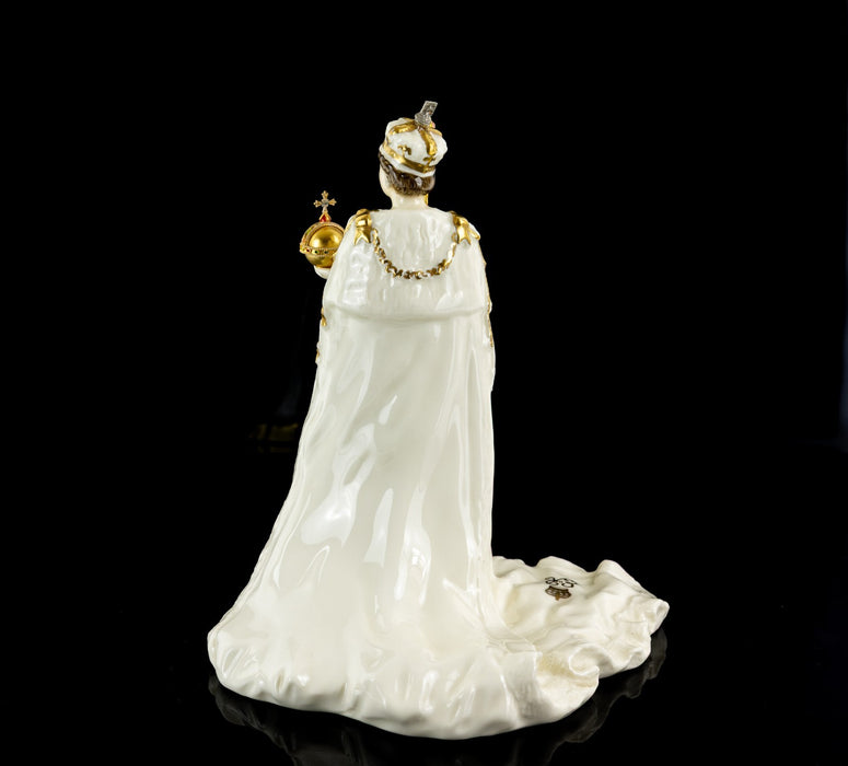 ROYAL DOULTON 'HM QUEEN ELIZABETH II' LIMITED EDITION FIGURE HN4372 & COA