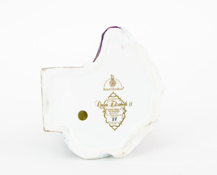 ROYAL DOULTON 'QUEEN ELIZABETH II' LIMITED EDITION FIGURE HN3436, BOXED & COA