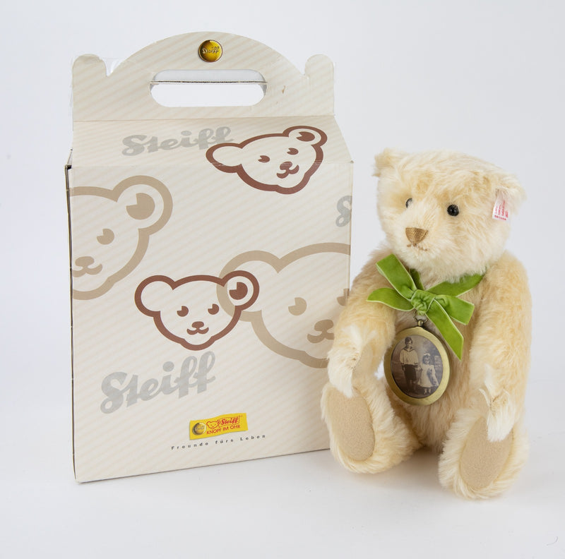 STEIFF 'MEMORIES BEAR' LIMITED EDITION TEDDY 681028, BOXED & COA