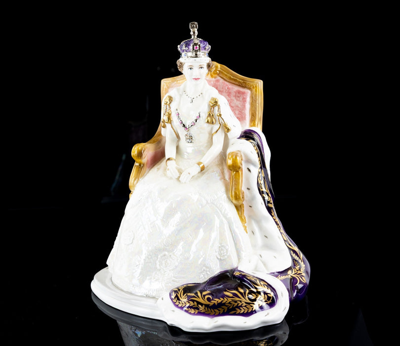 ROYAL WORCESTER 'HM QUEEN ELIZABETH II ON CORONATION DAY' LIMITED EDITION FIGURE