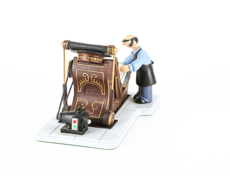 ROBERT HARROP 'MR MUNNINGS, A WONDERFUL MACHINE' CAMBERWICK GREEN FIGURE CG92