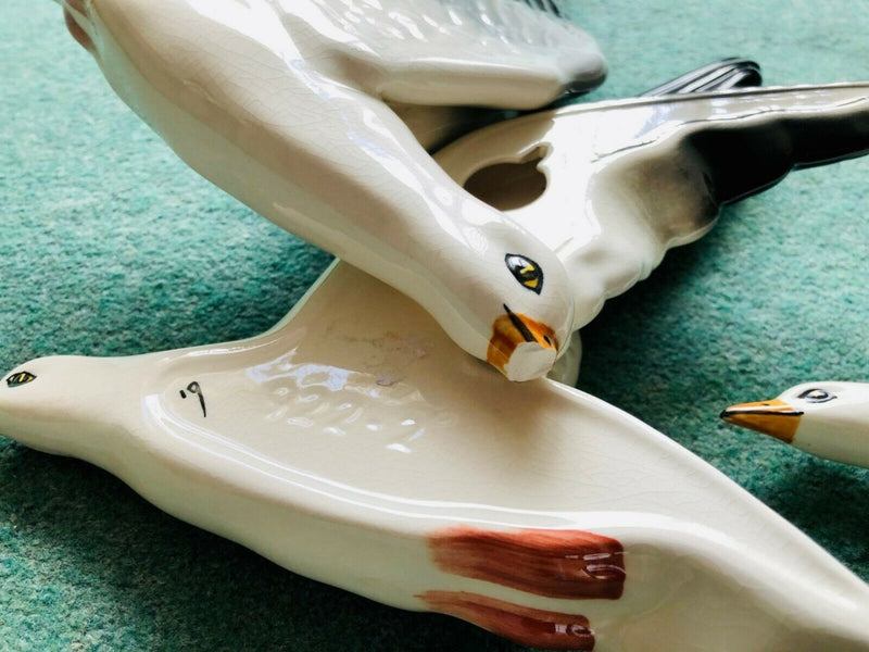 BESWICK -SEAGULLS- SET OF 3 FLYING BIRD WALL PLAQUE FIGURES 922-1, 922-2 &amp; 922-3