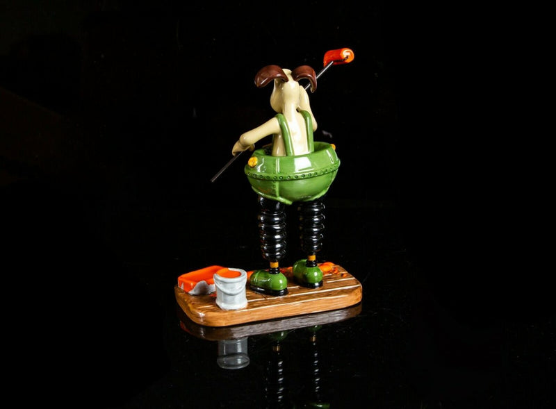COALPORT CHARACTERS -DECORATING IN TECHNO TROUSERS- WALLACE &amp; GROMIT FIGURE